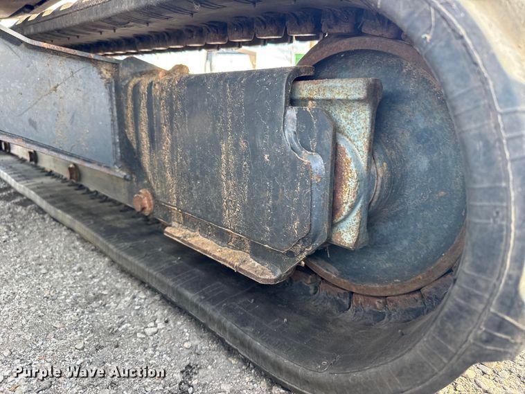 image for item FB0805 2012 Bobcat E35 mini excavator