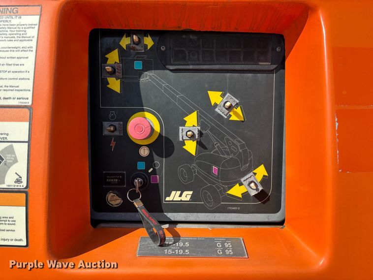 image for item FB2972 2003 JLG 600S boom lift