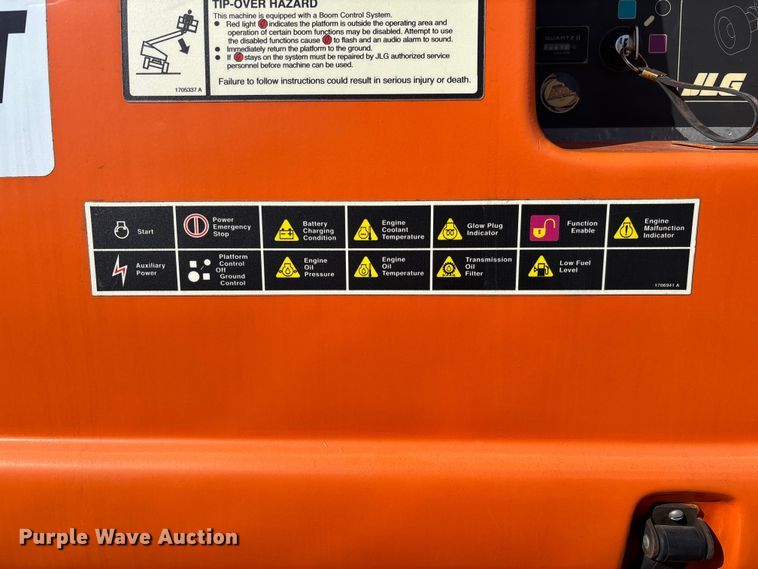 image for item FB2972 2003 JLG 600S boom lift