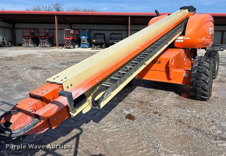 image for item FB2972 2003 JLG 600S boom lift