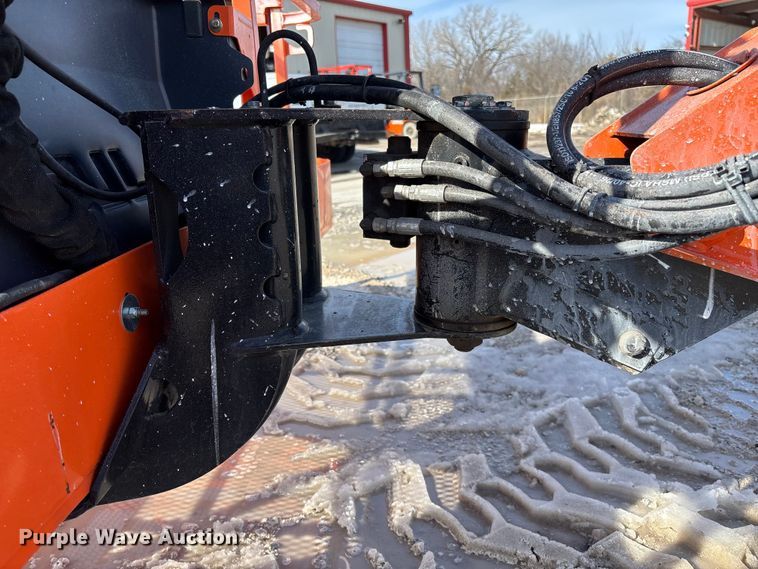 image for item FB2972 2003 JLG 600S boom lift