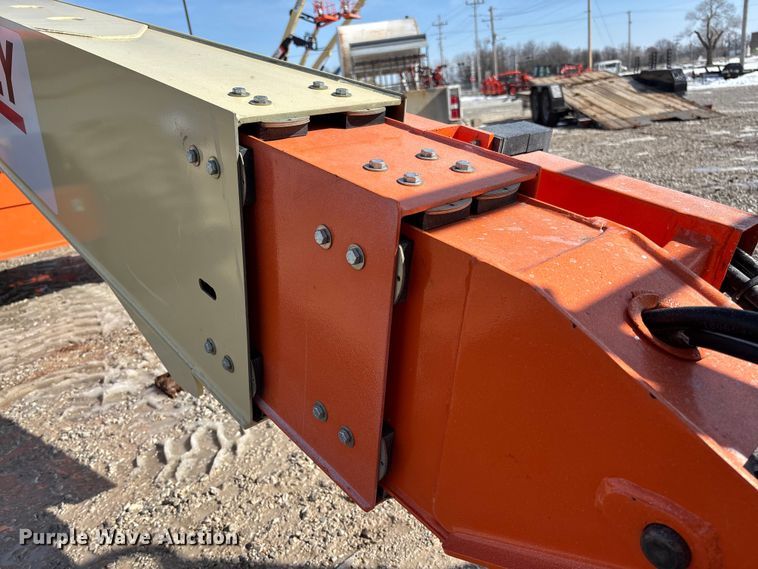 image for item FB2972 2003 JLG 600S boom lift