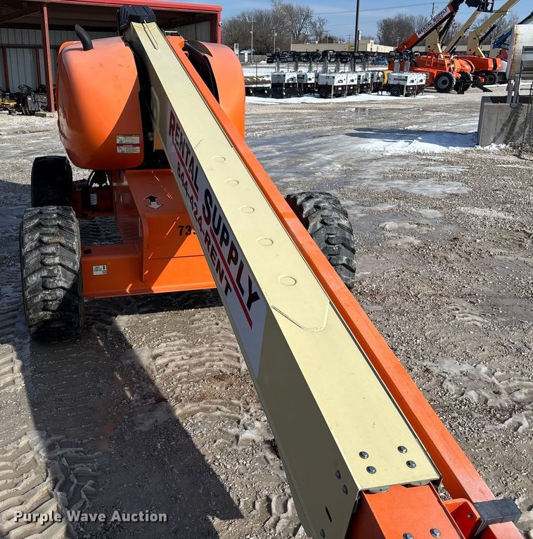 image for item FB2972 2003 JLG 600S boom lift