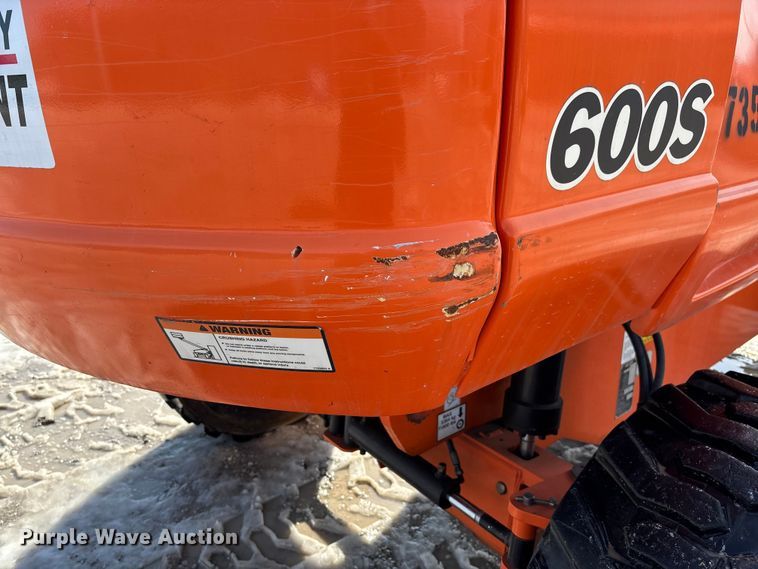 image for item FB2972 2003 JLG 600S boom lift
