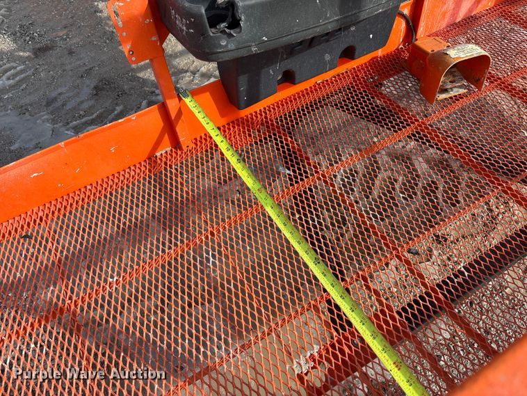 image for item FB2972 2003 JLG 600S boom lift