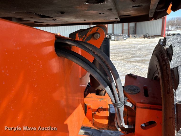 image for item FB2972 2003 JLG 600S boom lift