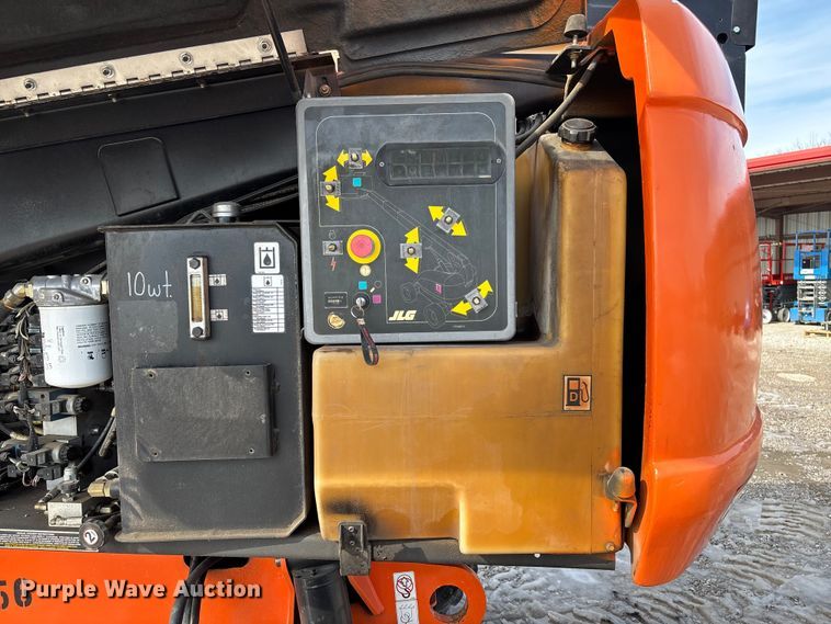 image for item FB2972 2003 JLG 600S boom lift