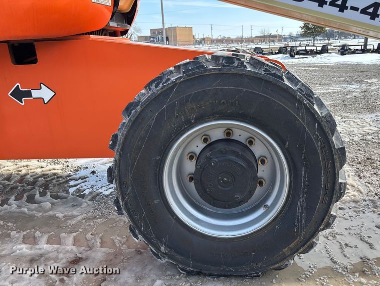 image for item FB2972 2003 JLG 600S boom lift