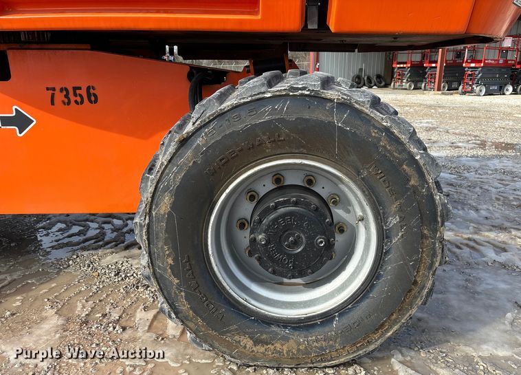 image for item FB2972 2003 JLG 600S boom lift