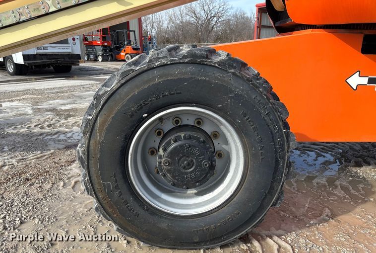 image for item FB2972 2003 JLG 600S boom lift