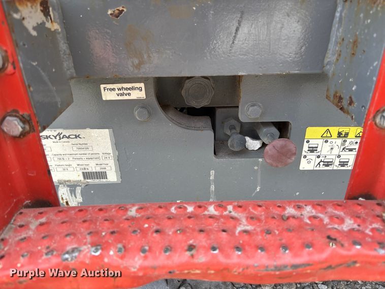 image for item FB2973 2008 Skyjack SJ4632 Scissor Lift