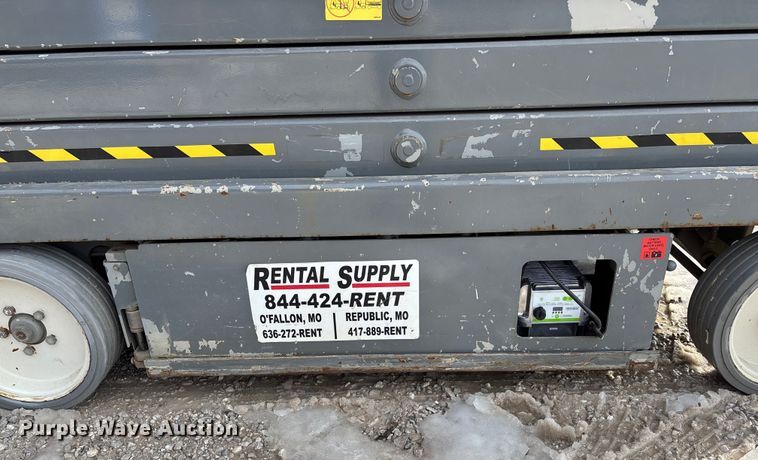 image for item FB2973 2008 Skyjack SJ4632 Scissor Lift