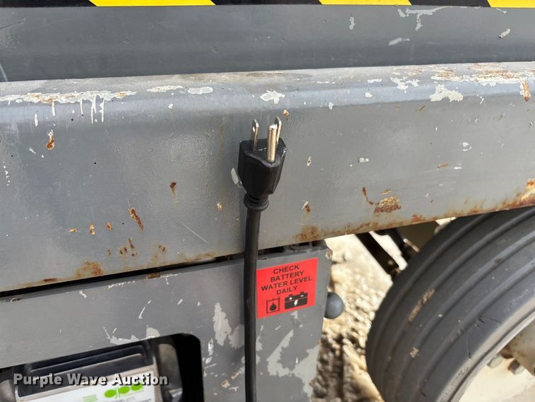 image for item FB2973 2008 Skyjack SJ4632 Scissor Lift