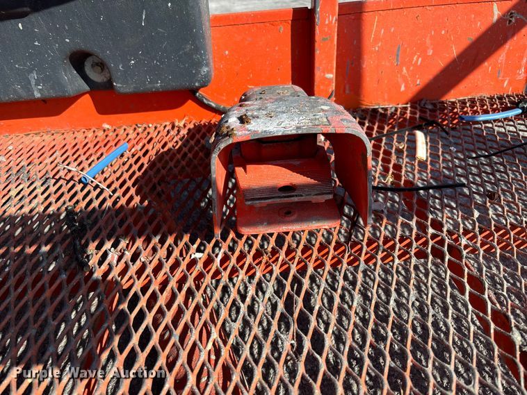 image for item FB2974 2007 JLG 600SJ boom lift