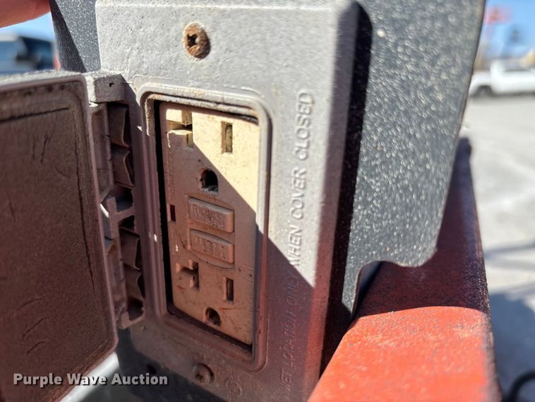 image for item FB2974 2007 JLG 600SJ boom lift