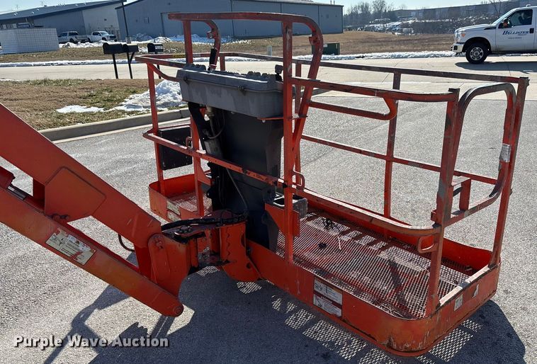 image for item FB2974 2007 JLG 600SJ boom lift