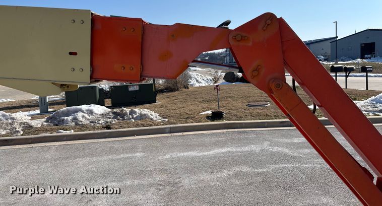 image for item FB2974 2007 JLG 600SJ boom lift