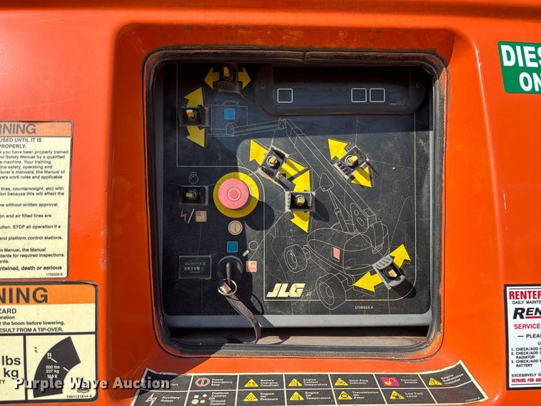 image for item FB2974 2007 JLG 600SJ boom lift