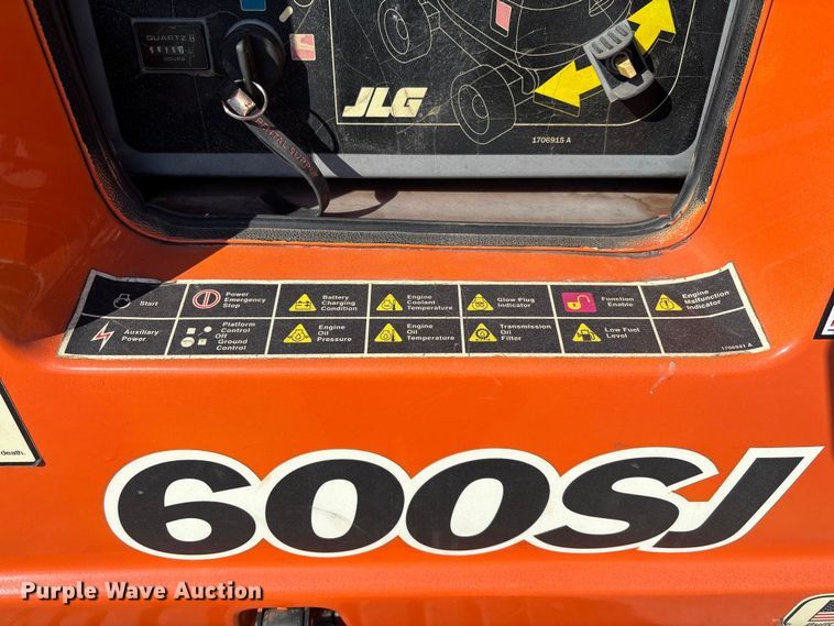 image for item FB2974 2007 JLG 600SJ boom lift