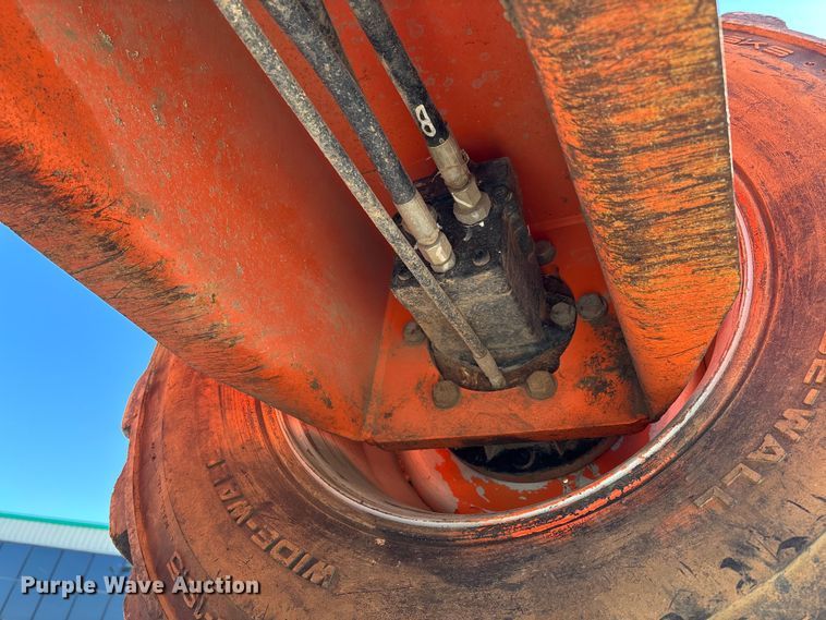 image for item FB2974 2007 JLG 600SJ boom lift