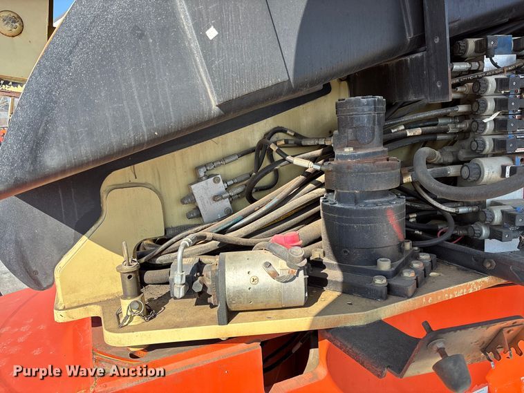 image for item FB2974 2007 JLG 600SJ boom lift