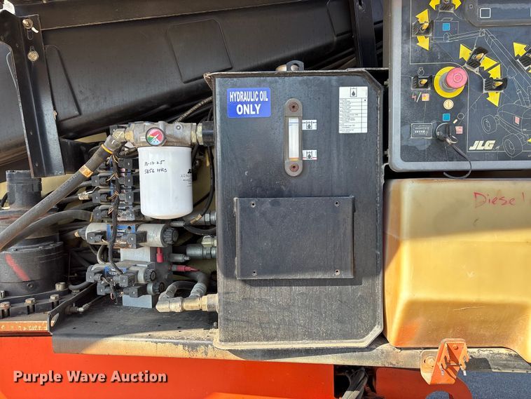 image for item FB2974 2007 JLG 600SJ boom lift