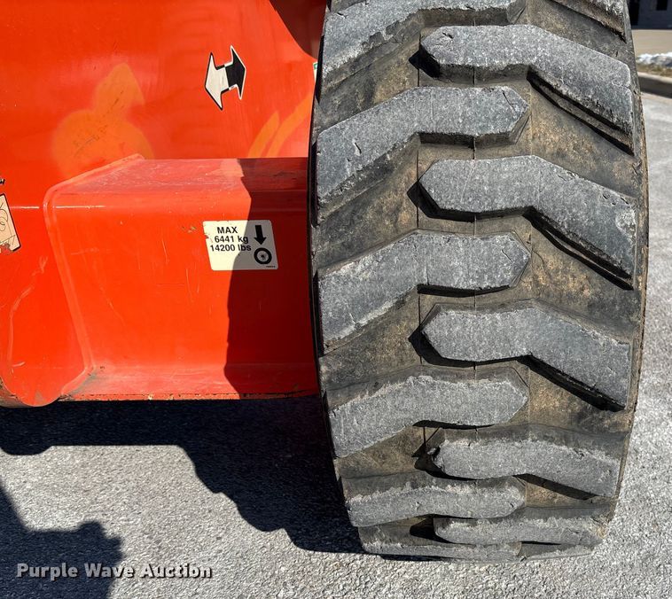 image for item FB2974 2007 JLG 600SJ boom lift