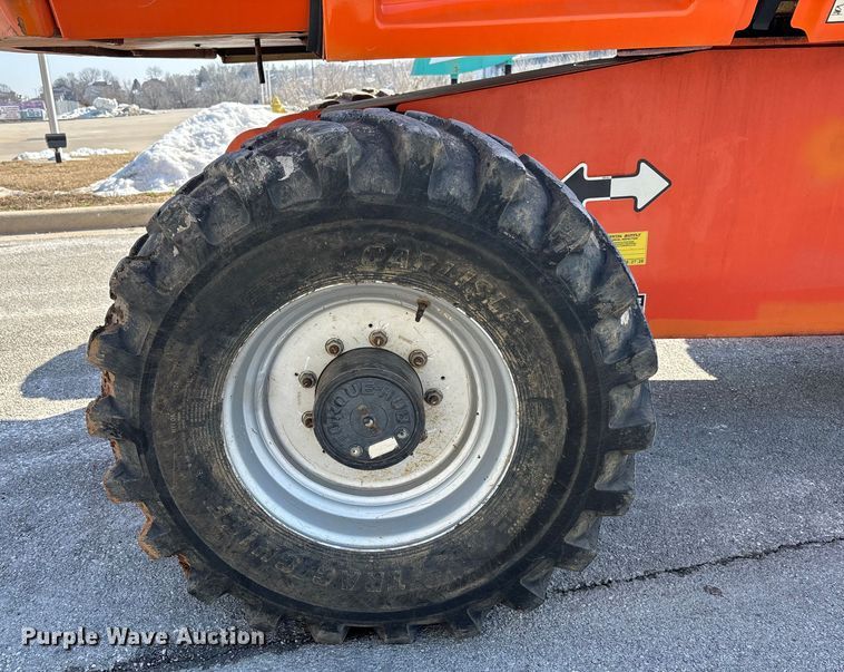 image for item FB2974 2007 JLG 600SJ boom lift