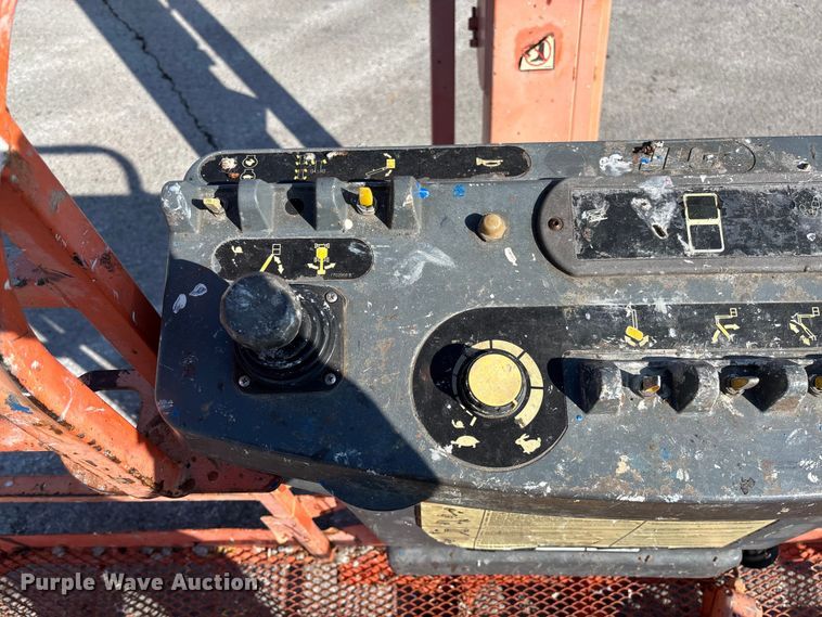 image for item FB2975 2008 JLG 600AJ boom lift