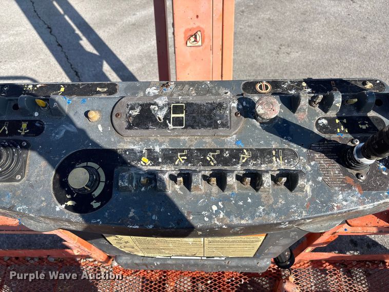 image for item FB2975 2008 JLG 600AJ boom lift