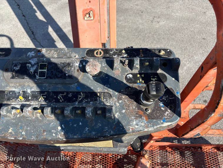 image for item FB2975 2008 JLG 600AJ boom lift