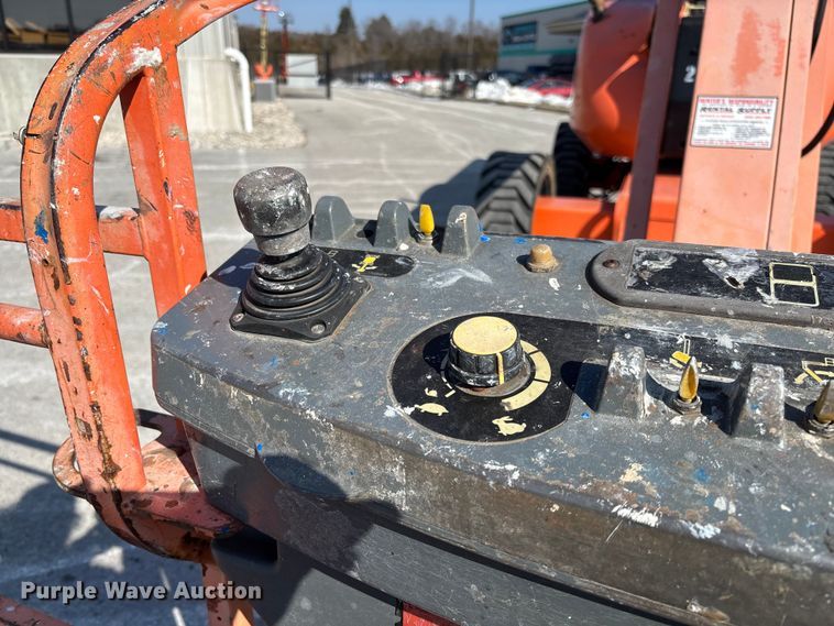 image for item FB2975 2008 JLG 600AJ boom lift