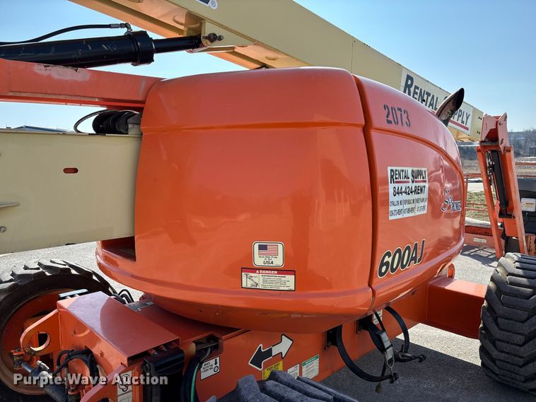 image for item FB2975 2008 JLG 600AJ boom lift