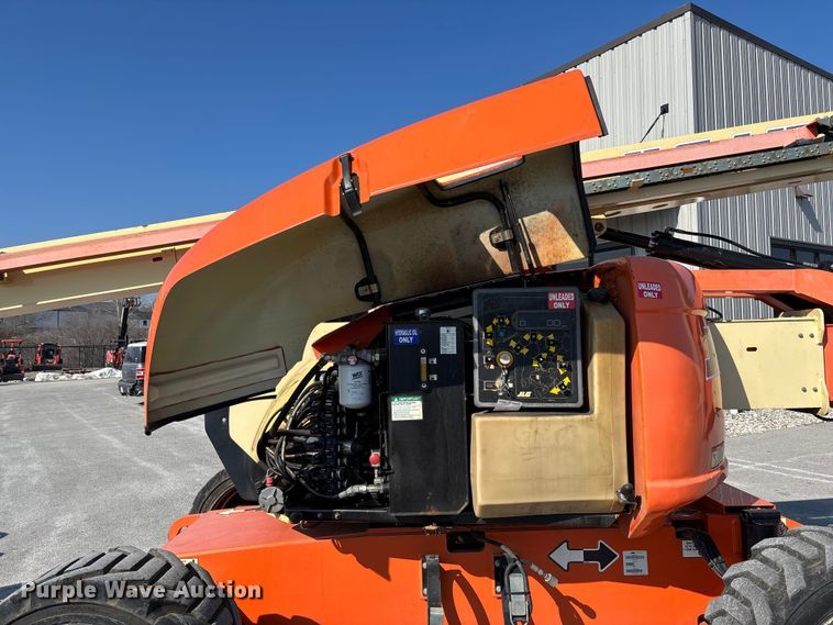 image for item FB2975 2008 JLG 600AJ boom lift