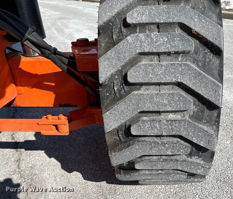 image for item FB2975 2008 JLG 600AJ boom lift