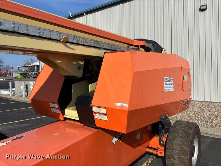 image for item FB2976 2007 JLG 600SJ boom lift