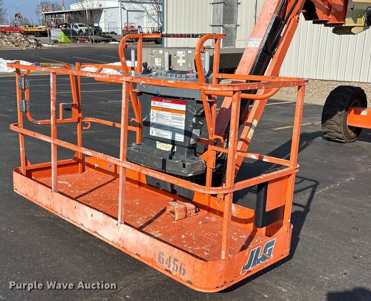 image for item FB2976 2007 JLG 600SJ boom lift