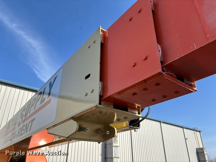 image for item FB2976 2007 JLG 600SJ boom lift