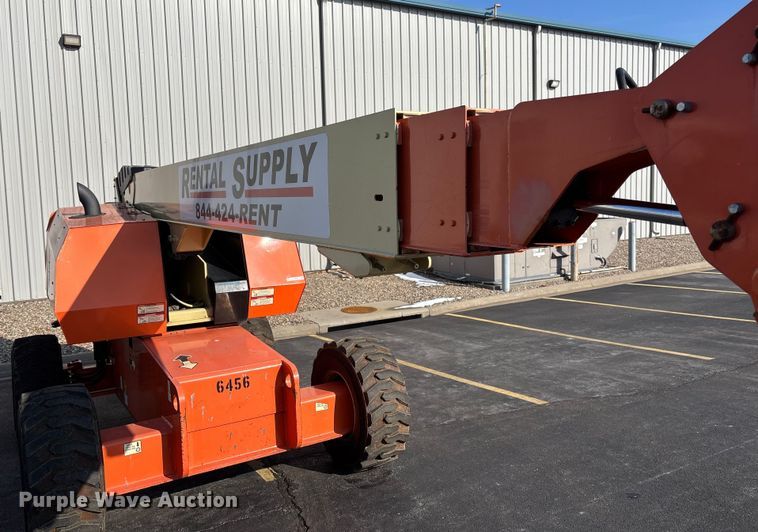 image for item FB2976 2007 JLG 600SJ boom lift