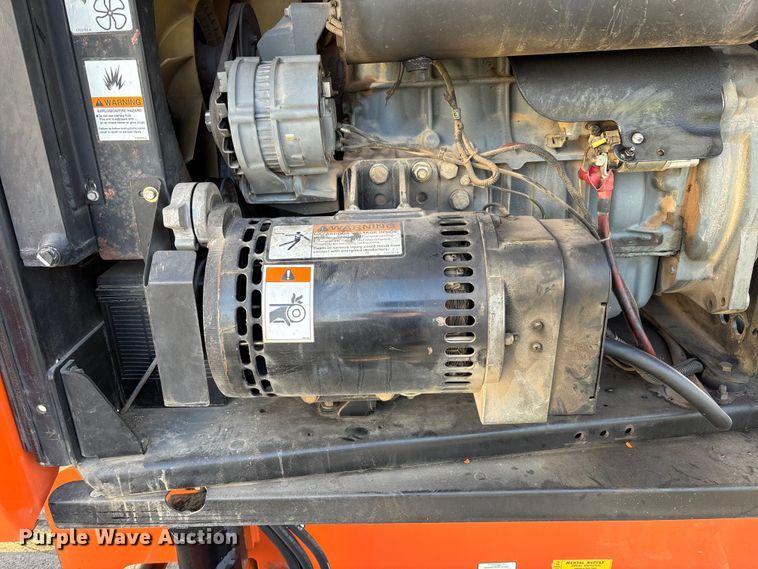 image for item FB2976 2007 JLG 600SJ boom lift