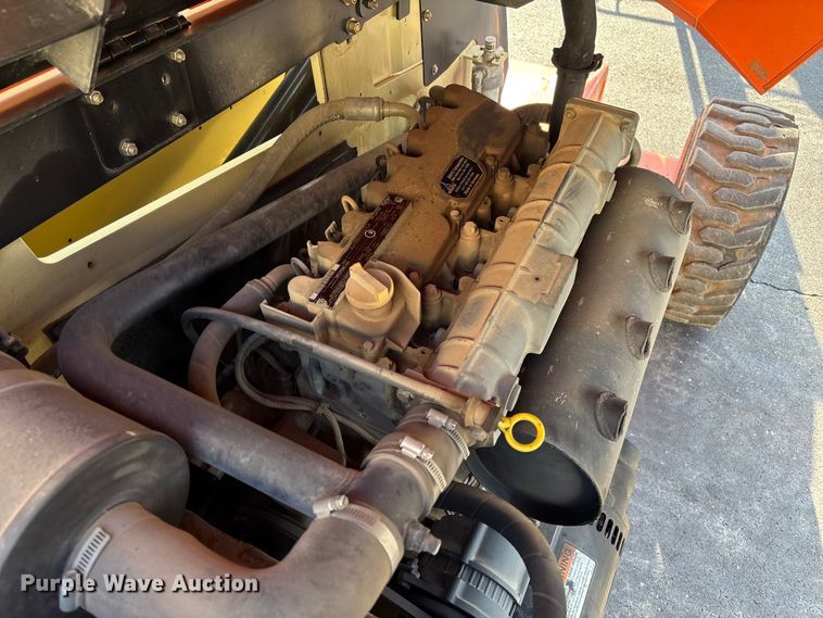 image for item FB2976 2007 JLG 600SJ boom lift