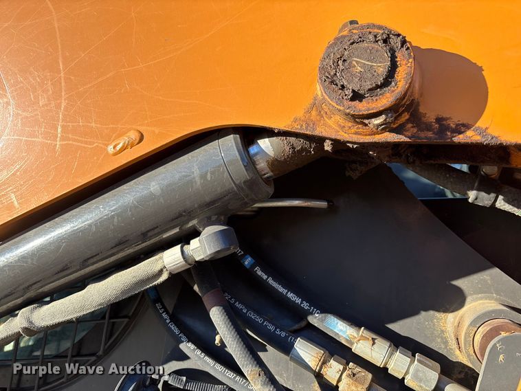 image for item FB2991 2012 Case TV380 tracked skid steer loader