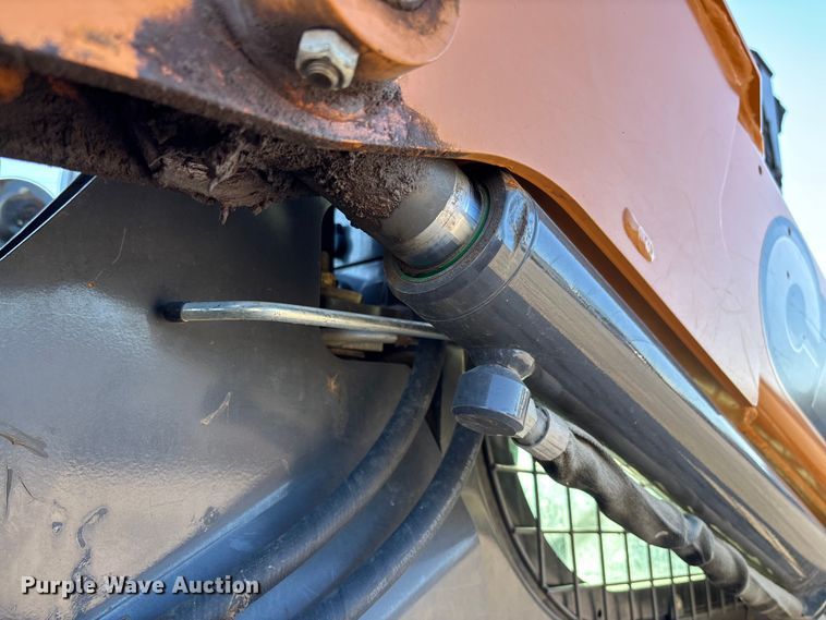 image for item FB2991 2012 Case TV380 tracked skid steer loader