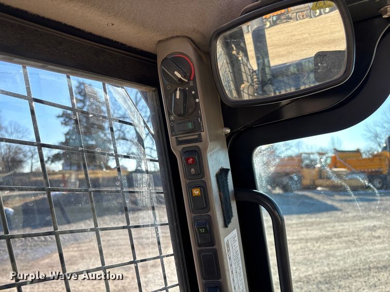 image for item FB2991 2012 Case TV380 tracked skid steer loader