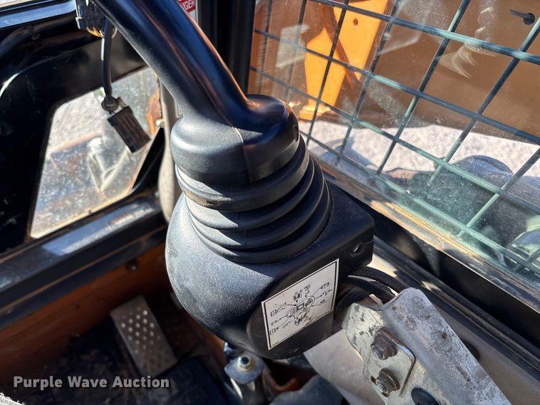 image for item FB2991 2012 Case TV380 tracked skid steer loader