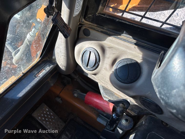 image for item FB2991 2012 Case TV380 tracked skid steer loader