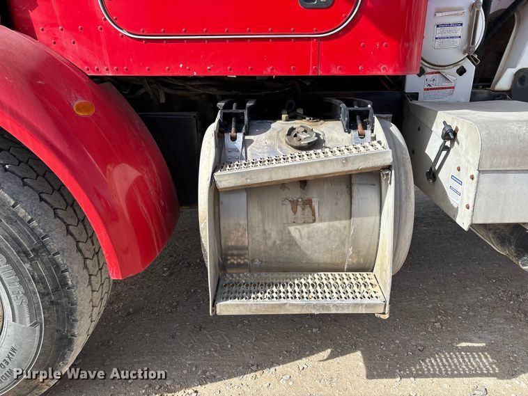 image for item FB3012 2008 Peterbilt 365 ready mix truck