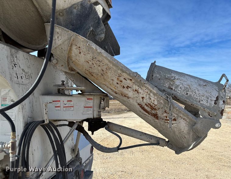 image for item FB3012 2008 Peterbilt 365 ready mix truck