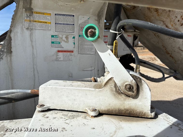 image for item FB3012 2008 Peterbilt 365 ready mix truck