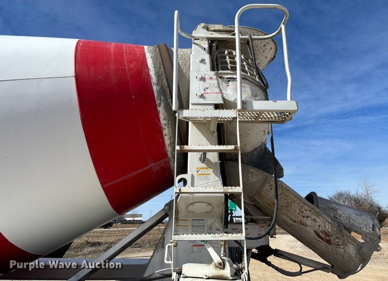 image for item FB3012 2008 Peterbilt 365 ready mix truck